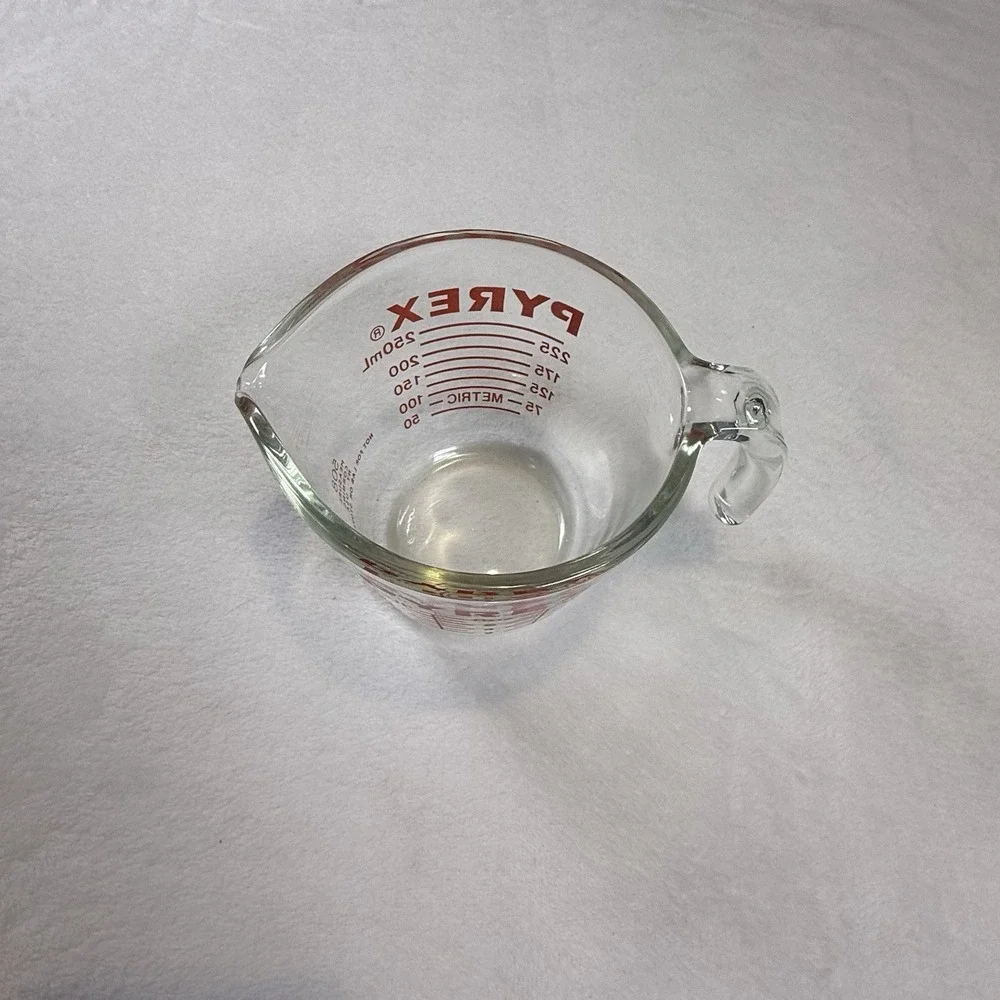 Vintage PYREX 1 Cup 8 oz 250mL Glass Measuring Cup Red Lettering 508